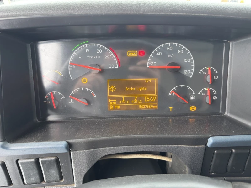 Volvo Fm 400, снимка 16 - Камиони - 53285356