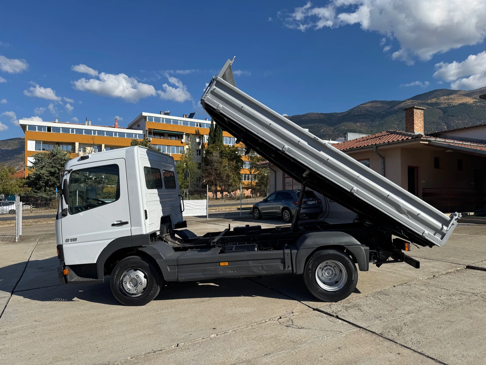 Mercedes-Benz Atego 815 , тристранен самосвал , кош:4м, снимка 2 - Камиони - 56187936