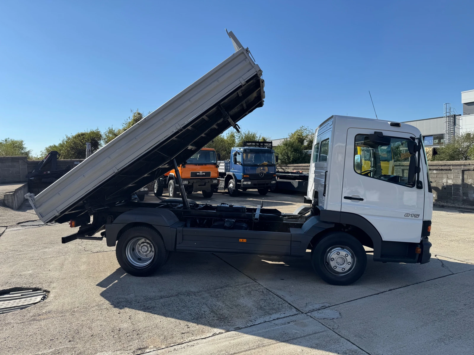 Mercedes-Benz Atego 815 , тристранен самосвал , кош:4м, снимка 5 - Камиони - 56187936