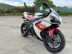     Yamaha YZF-R1 Yamaha YZF-R1 RN 19