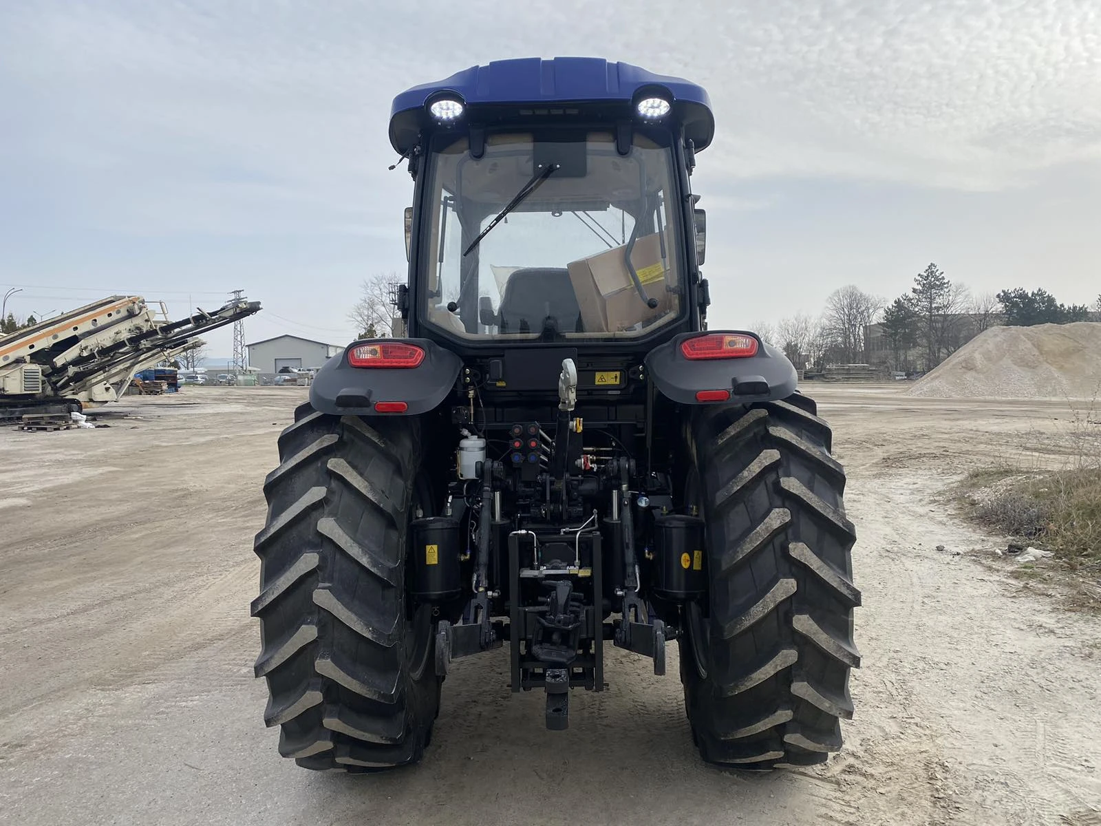 Трактор Lovol  M1104 - изображение 3