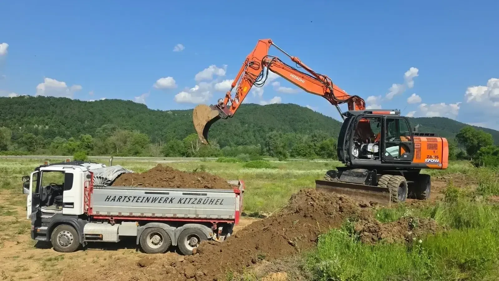 Багер Hitachi Zaxis 170W - 6