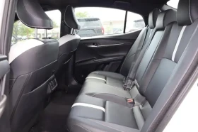 Toyota Camry SE Hybrid * CARFAX * АВТО КРЕДИТ * , снимка 8