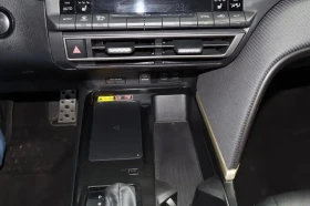 Toyota Camry SE Hybrid * CARFAX * АВТО КРЕДИТ * , снимка 13
