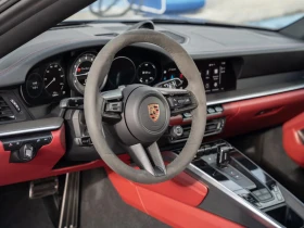 Porsche 911 Turbo S Cabriolet (992 I), снимка 8