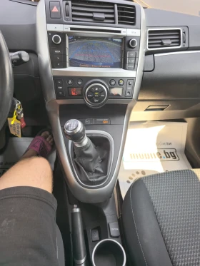Обява за продажба на Toyota Verso 1.6D4D 7 места камера заден ход Euro 5B ~11 500 лв. - изображение 11