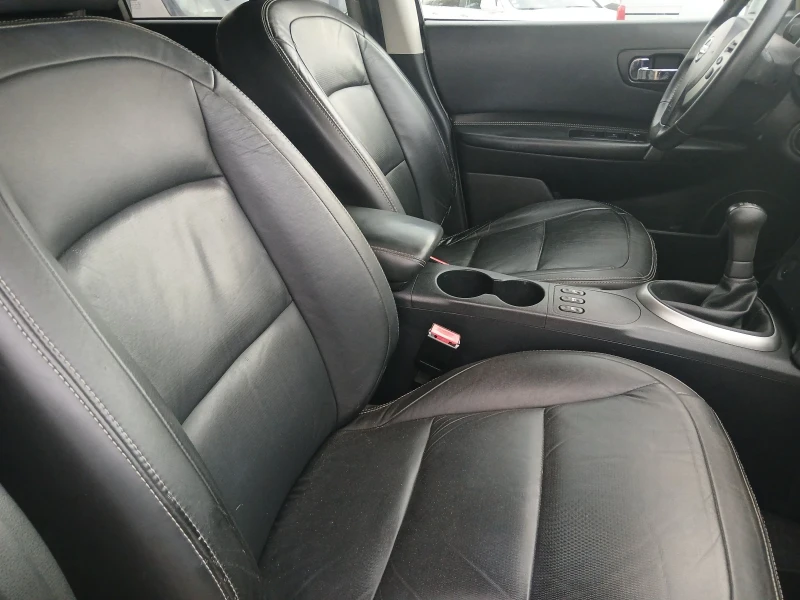 Nissan Qashqai, снимка 6 - Автомобили и джипове - 38017923