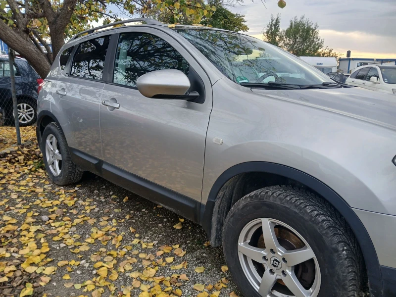 Nissan Qashqai, снимка 3 - Автомобили и джипове - 38017923