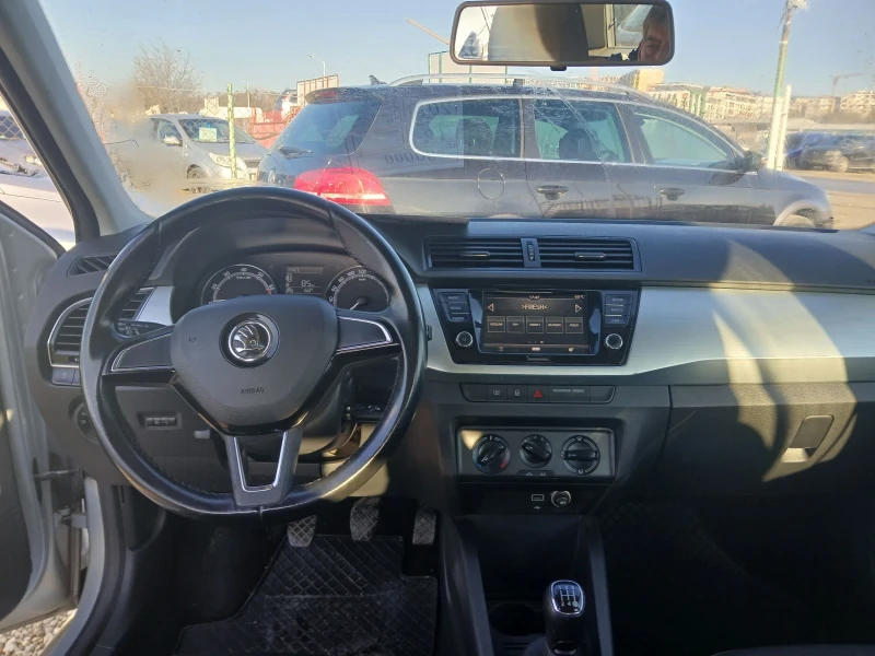 Skoda Fabia, снимка 7 - Автомобили и джипове - 38017923