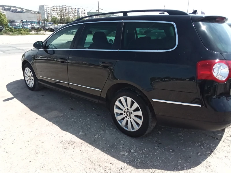 VW Passat, снимка 4 - Автомобили и джипове - 38017923