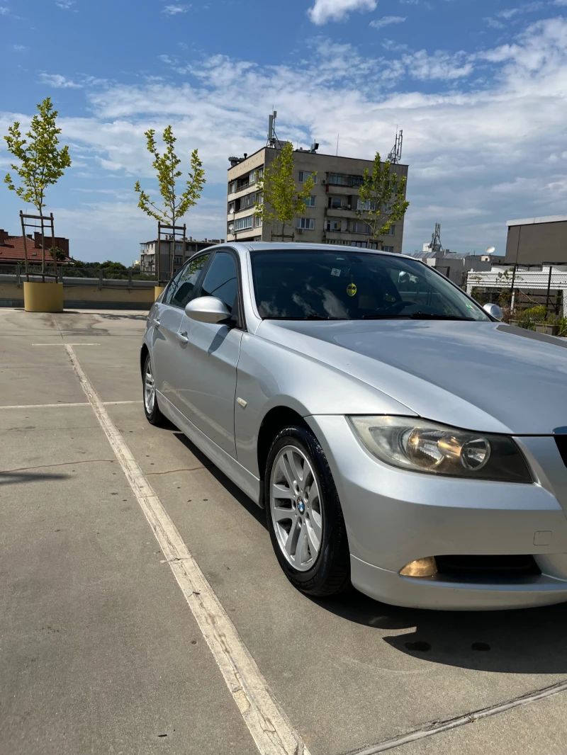 BMW 320 СПЕШНО!!!Бензин/Газ/Carplaу , снимка 3 - Автомобили и джипове - 47050784