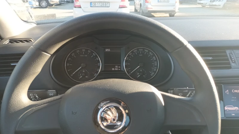 Skoda Octavia 1.6 TDI, снимка 8 - Автомобили и джипове - 47458269