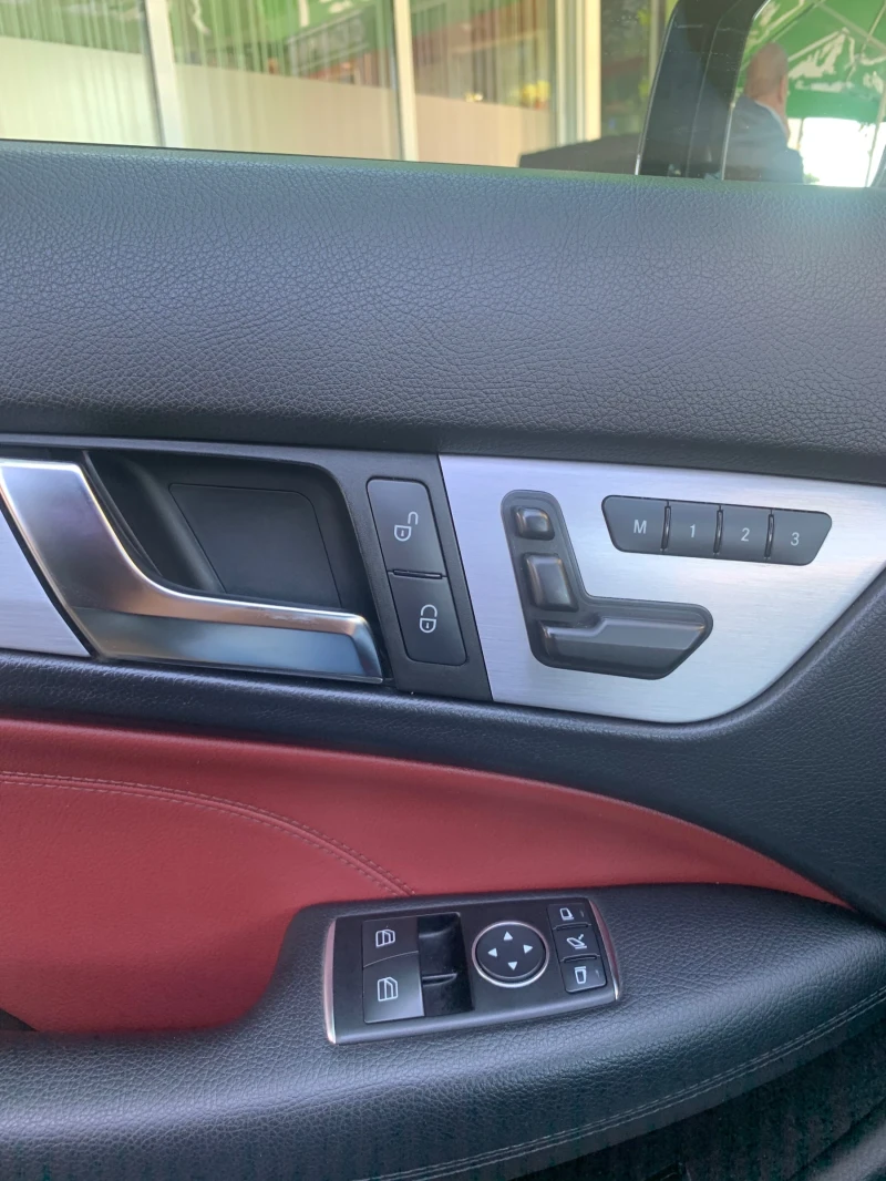 Mercedes-Benz C 250, снимка 10 - Автомобили и джипове - 52824045