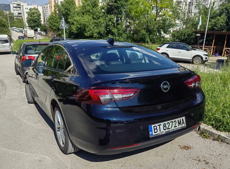 Opel Insignia, снимка 2 - Автомобили и джипове - 51019366