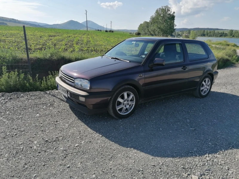 VW Golf 2.0 115, снимка 2 - Автомобили и джипове - 51094567