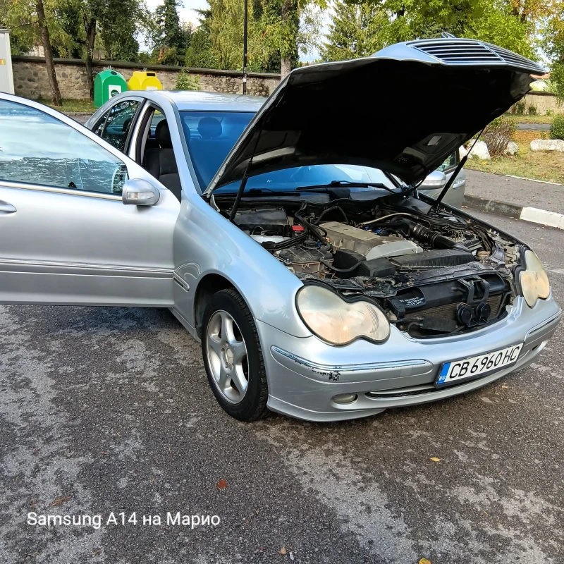 Mercedes-Benz C 180, снимка 10 - Автомобили и джипове - 51997715
