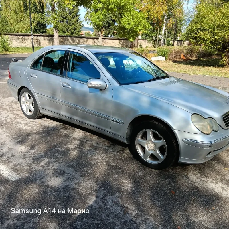Mercedes-Benz C 180, снимка 2 - Автомобили и джипове - 51997715