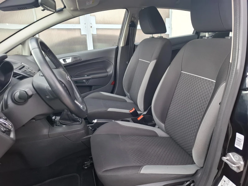 Ford Fiesta 1.0i SCTi + Kлиматик, снимка 10 - Автомобили и джипове - 52081550