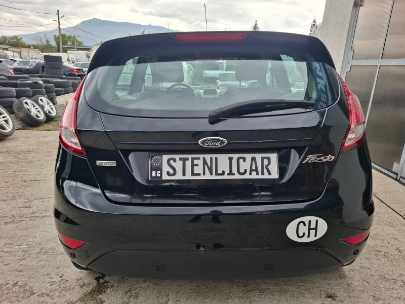 Ford Fiesta 1.0i SCTi + Kлиматик, снимка 7 - Автомобили и джипове - 52081550