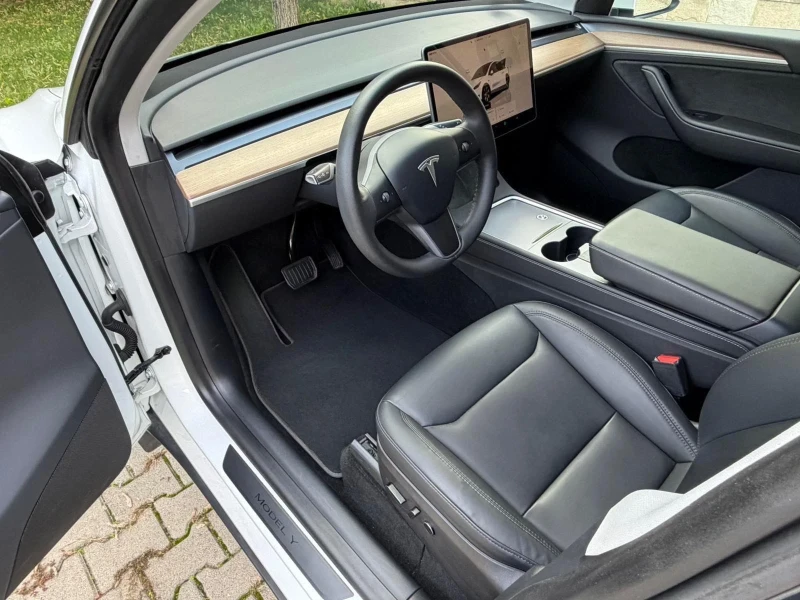 Tesla Model Y LongRange/514/DualMotor/109km/Германия/Налична, снимка 9 - Автомобили и джипове - 52556548
