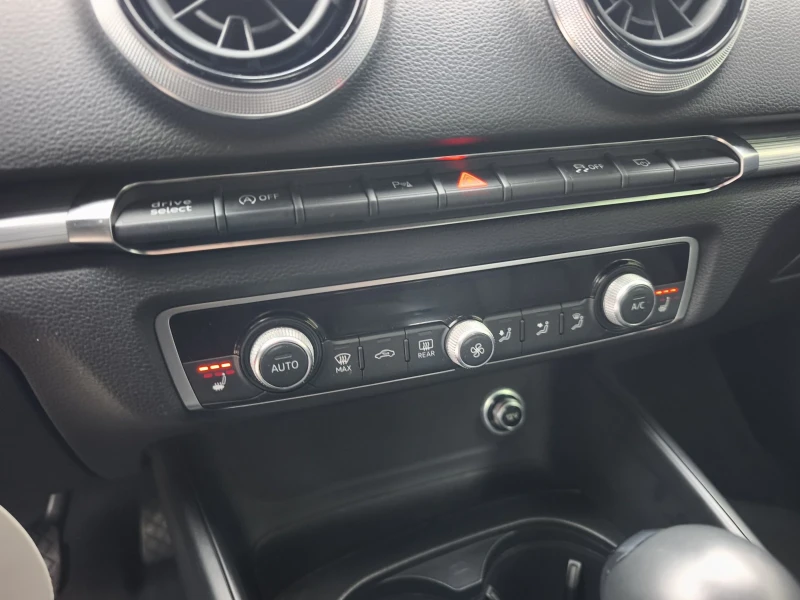 Audi A3 2.0TDI 150kc SPORT NEW !!!, снимка 9 - Автомобили и джипове - 53457634