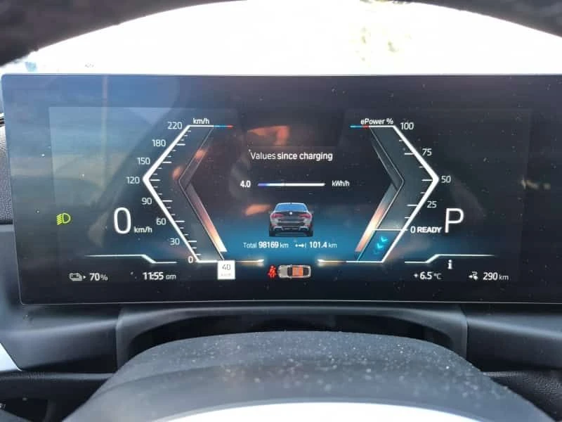 BMW i4 * eDrive40 * CARFAX * HEAD-UP * ДВА КЛЮЧА, снимка 17 - Автомобили и джипове - 53607625