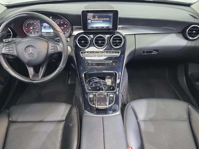 Mercedes-Benz C 200, снимка 7 - Автомобили и джипове - 55889549