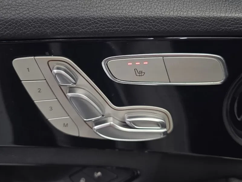Mercedes-Benz C 200, снимка 15 - Автомобили и джипове - 55889549