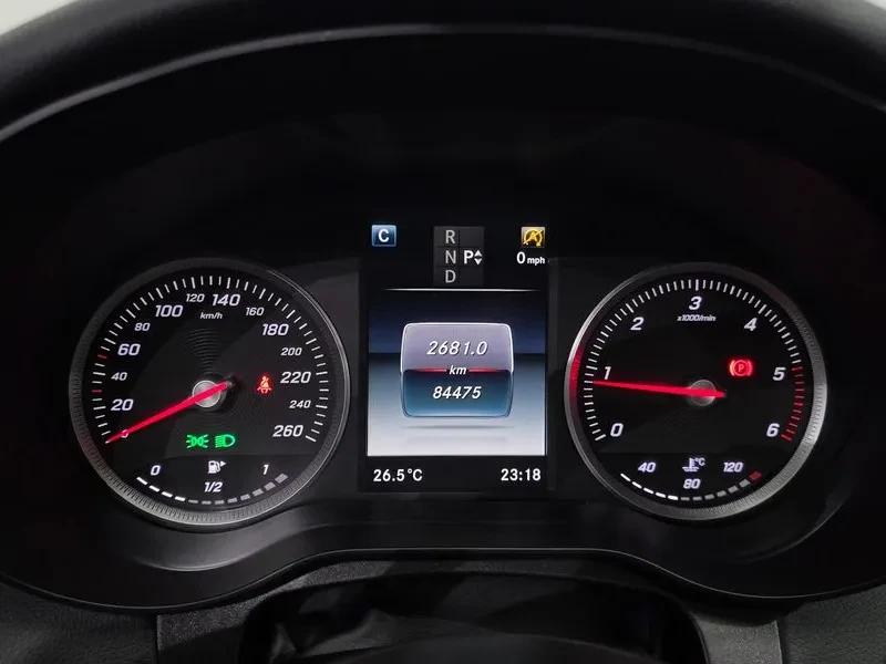 Mercedes-Benz C 200, снимка 8 - Автомобили и джипове - 55889549
