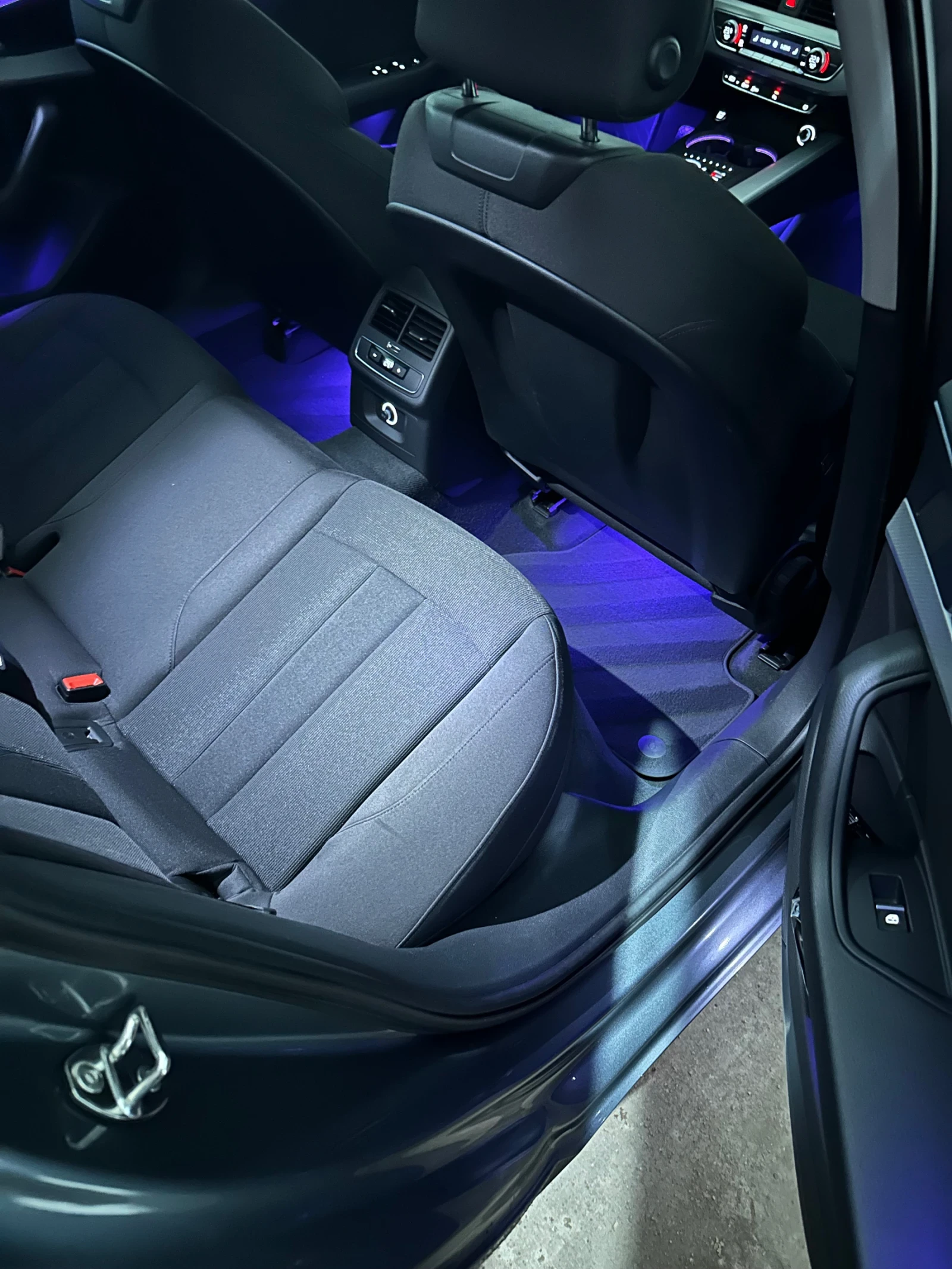 Audi A4 2.0TDI 190hp Sport-line/Virtual Cockpit/S-tronic/ | Mobile.bg   13