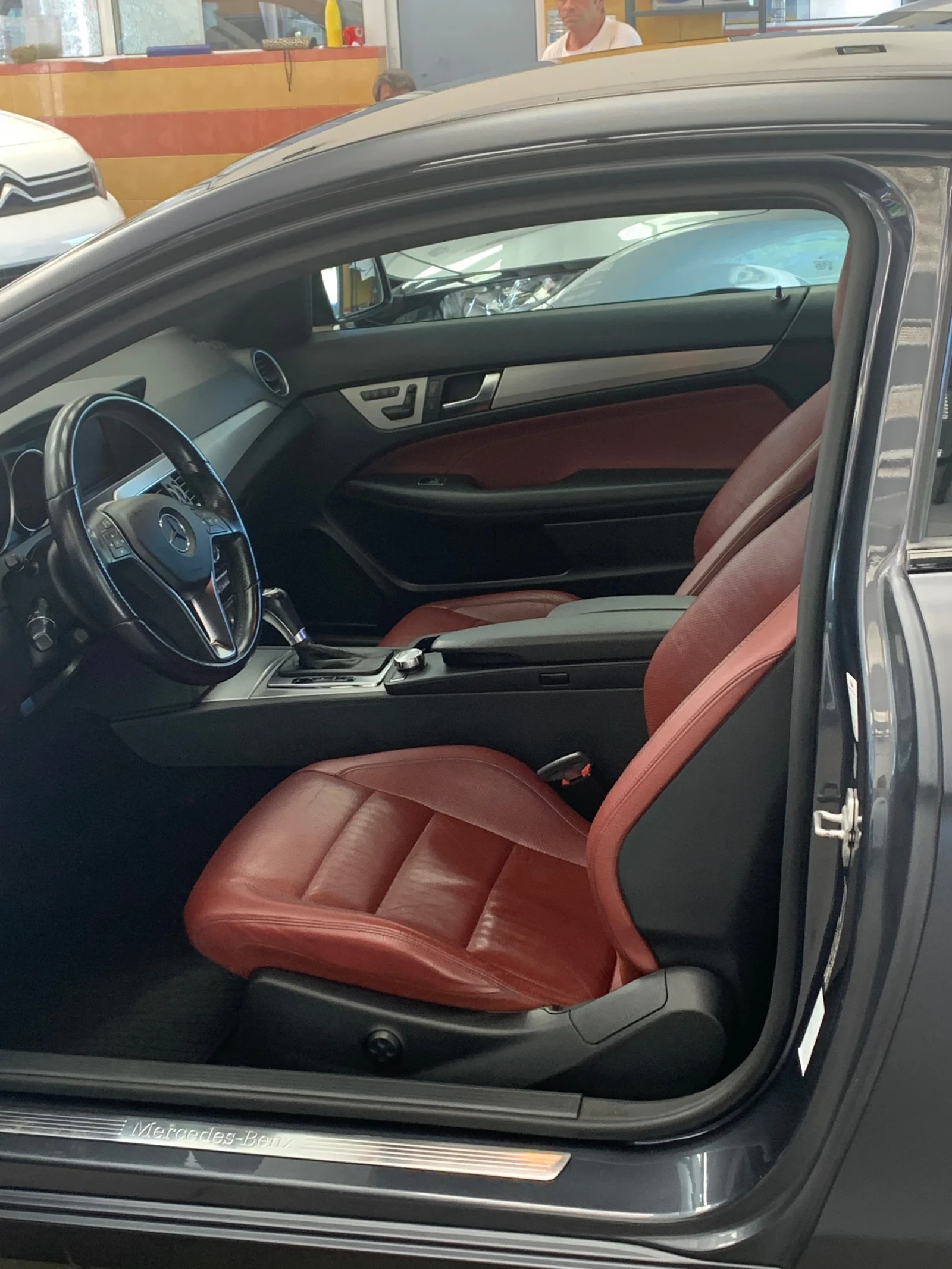 Mercedes-Benz C 250  - изображение 9