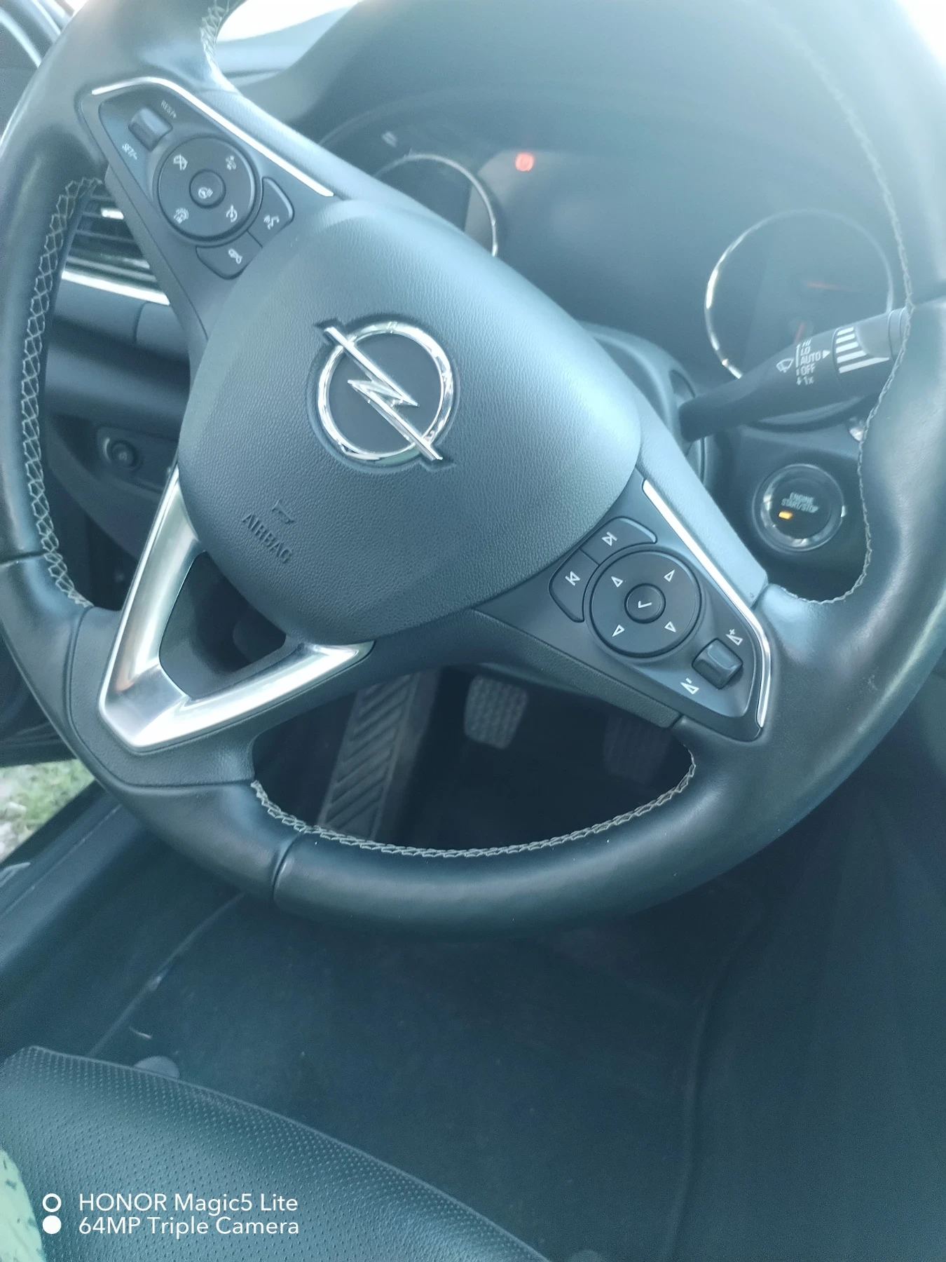 Opel Insignia  - изображение 10