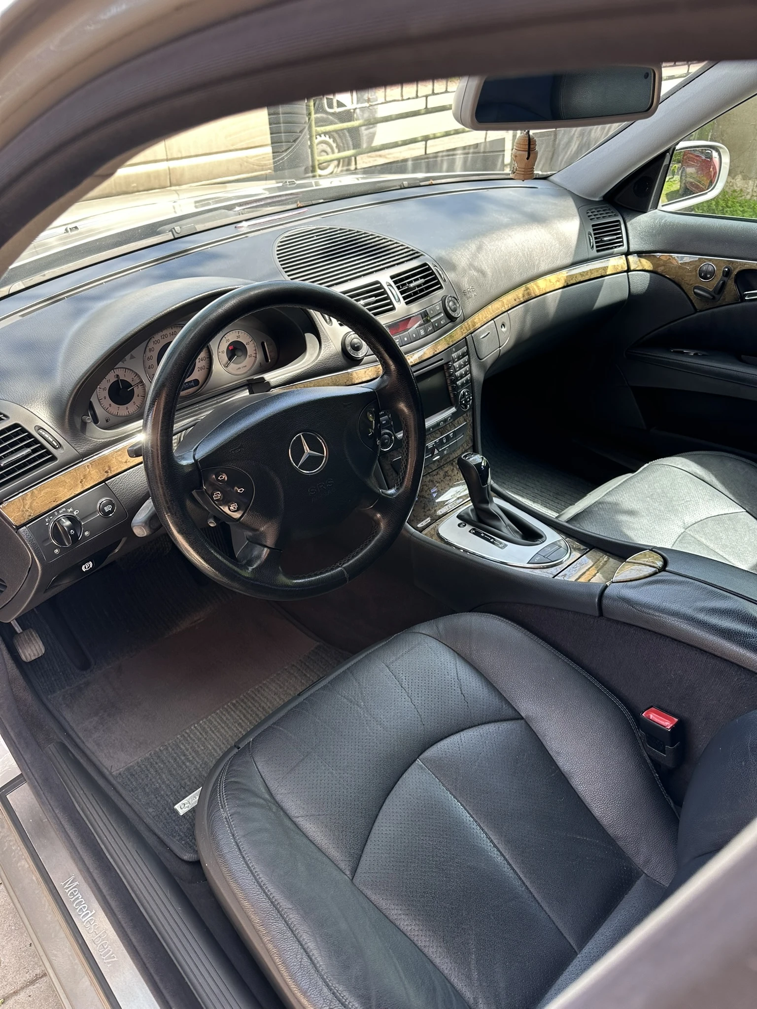 Mercedes-Benz E 320 НОВО SBC СИЛВЪРСТАР - изображение 9