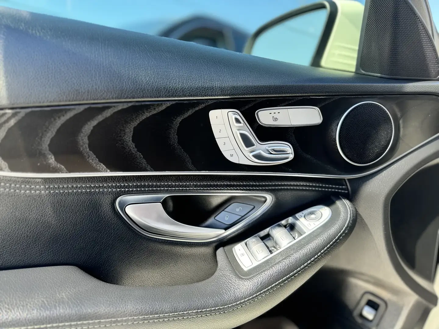 Mercedes-Benz C 300 4 Matic/AMG line/Keyless/// | Mobile.bg   15