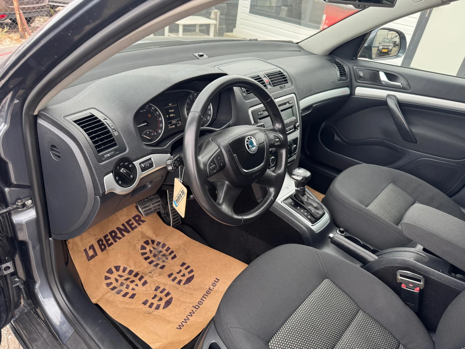 Skoda Octavia 2.0TDI DSG SCOUT 4x4 | Mobile.bg   11