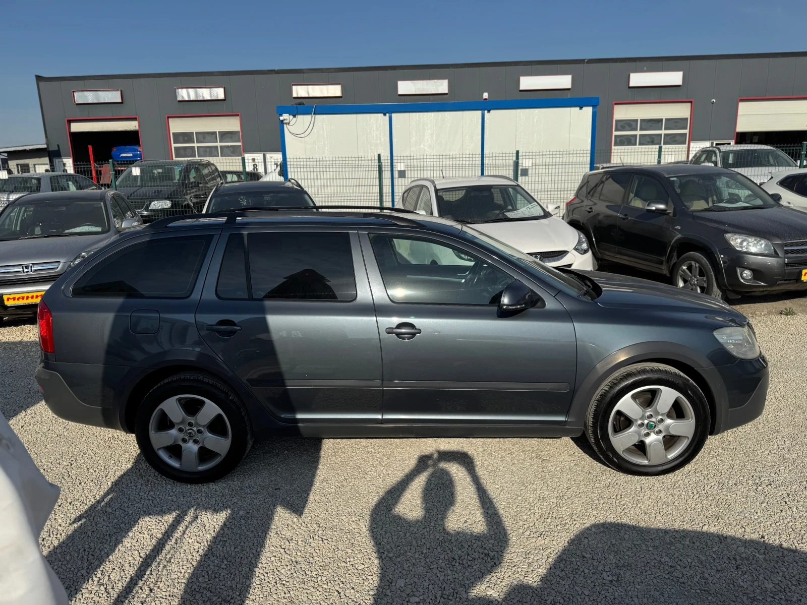 Skoda Octavia 2.0TDI DSG SCOUT 4x4 - изображение 6