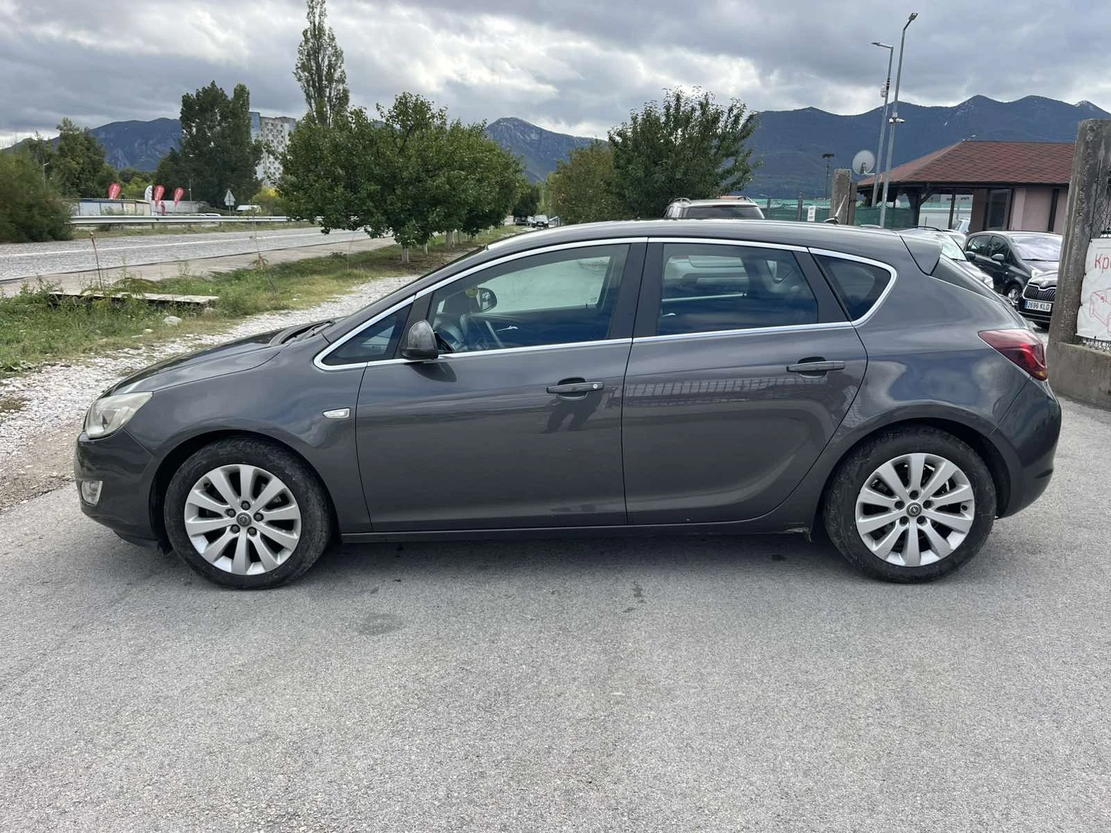 Opel Astra 1.7CDTI 125кс 6 СКОРОСТИ EURO 5A АВТОПИЛОТ ВНОС ИТ - изображение 6