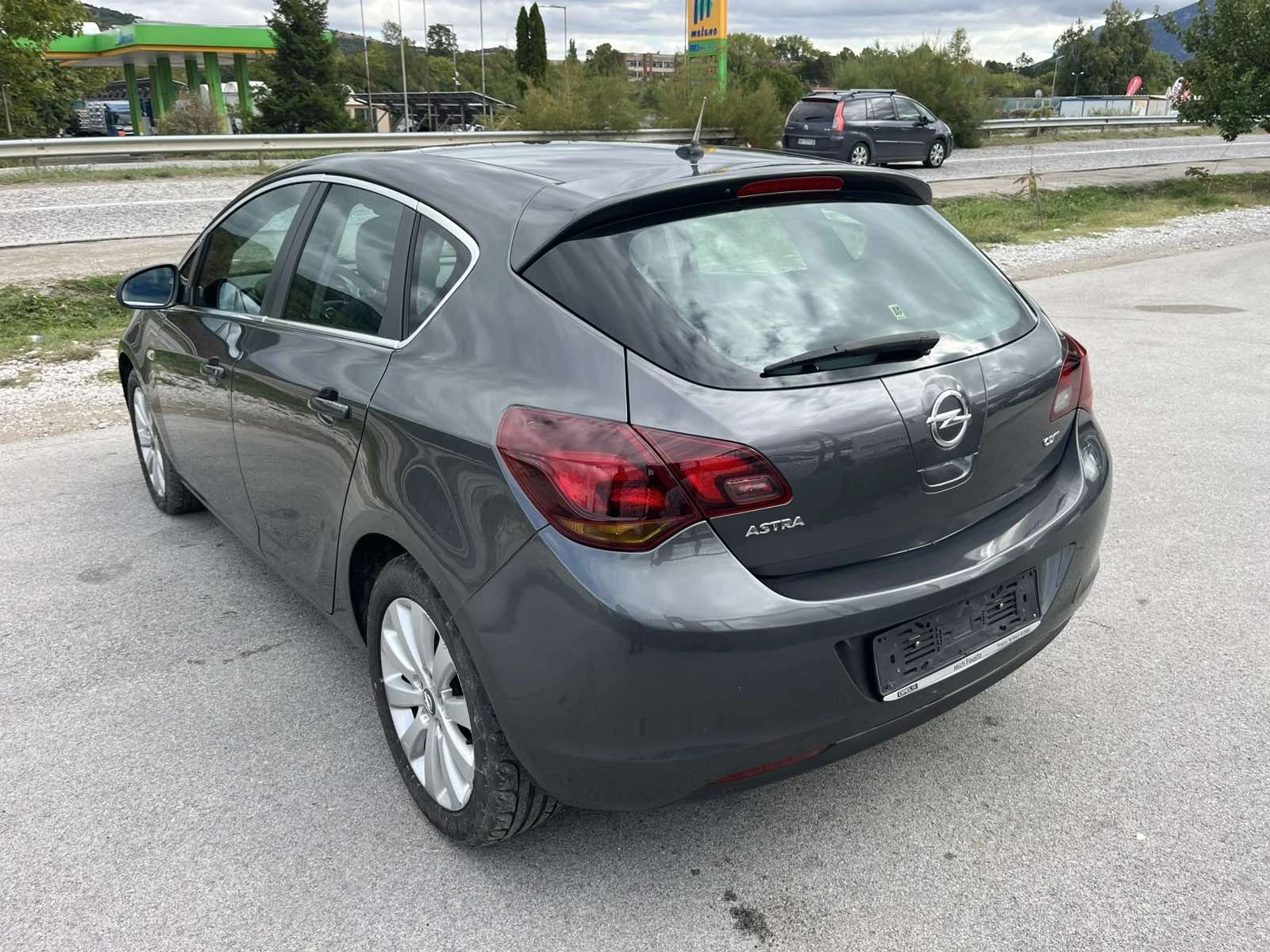 Opel Astra 1.7CDTI 125кс 6 СКОРОСТИ EURO 5A АВТОПИЛОТ ВНОС ИТ - изображение 5