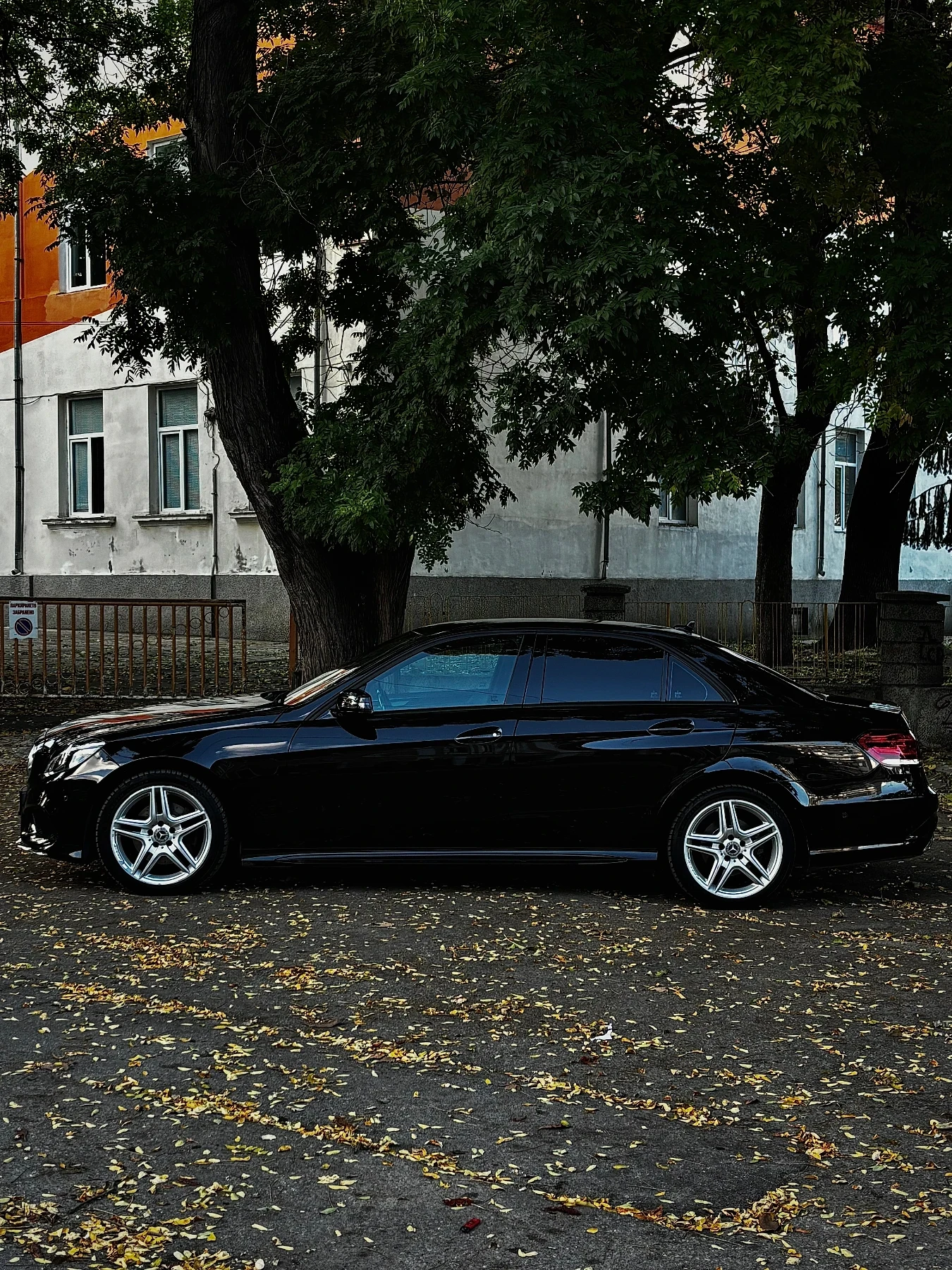 Mercedes-Benz E 300  - изображение 7