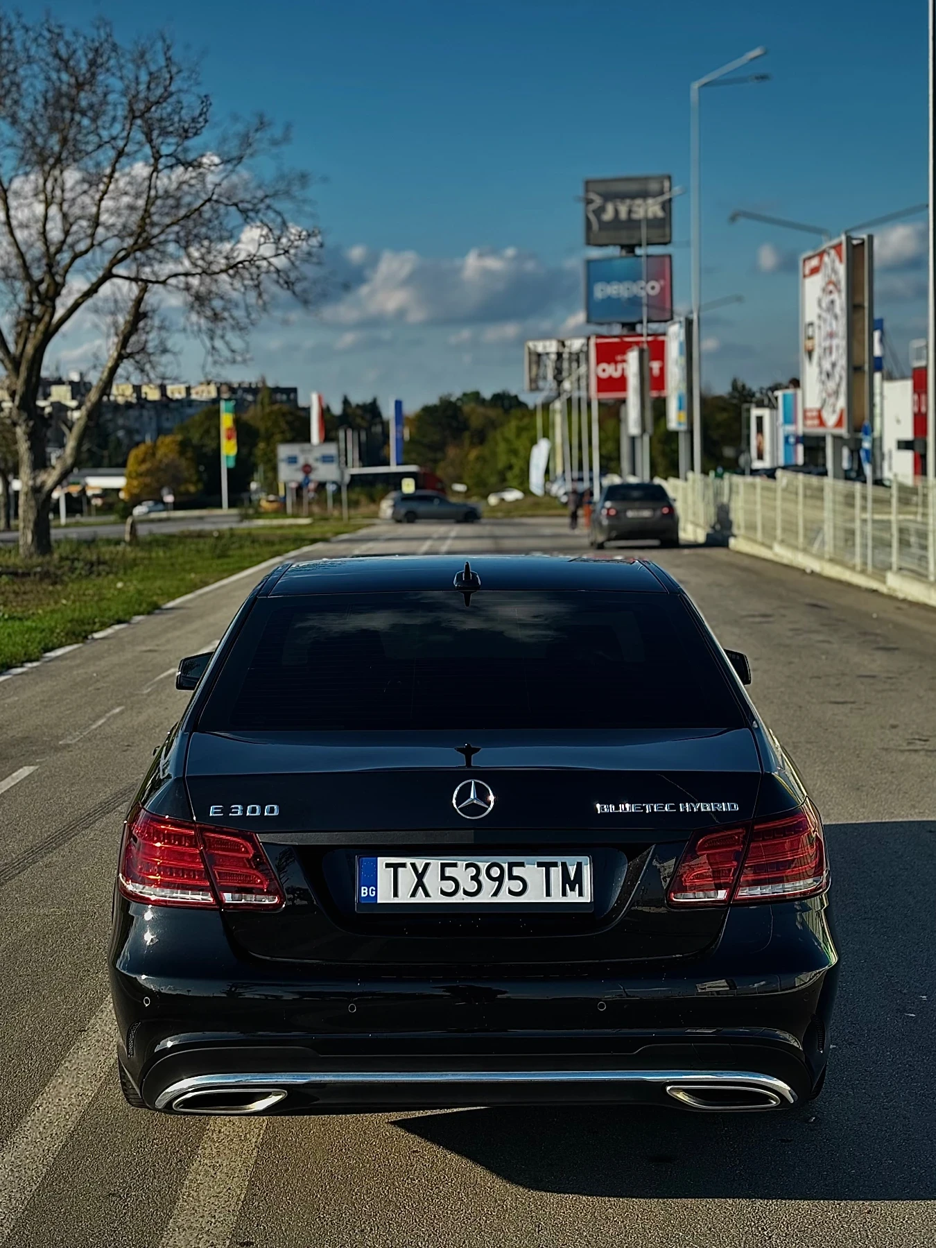 Mercedes-Benz E 300  - изображение 3