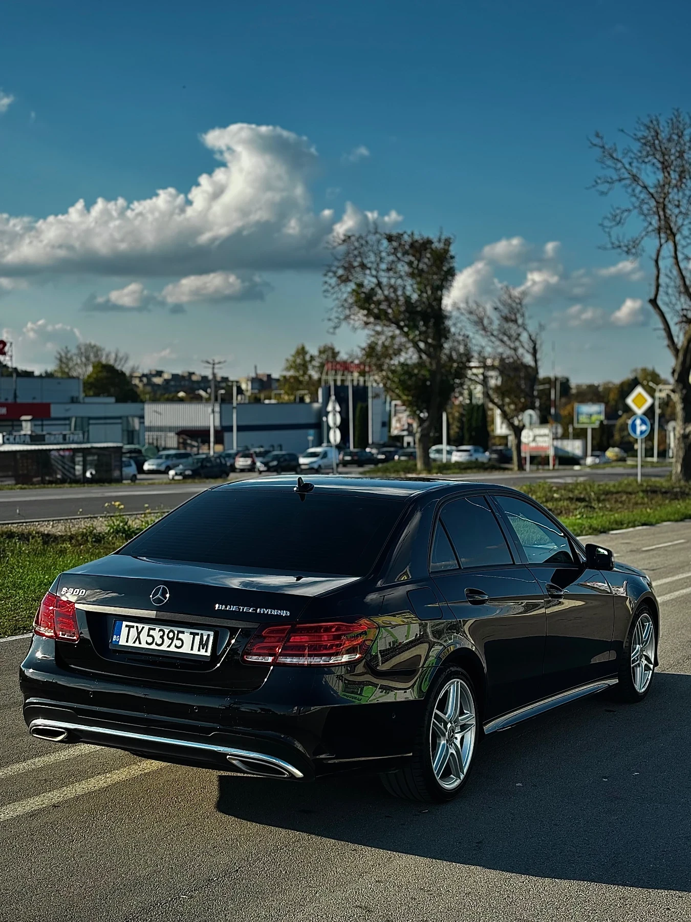 Mercedes-Benz E 300  - изображение 5