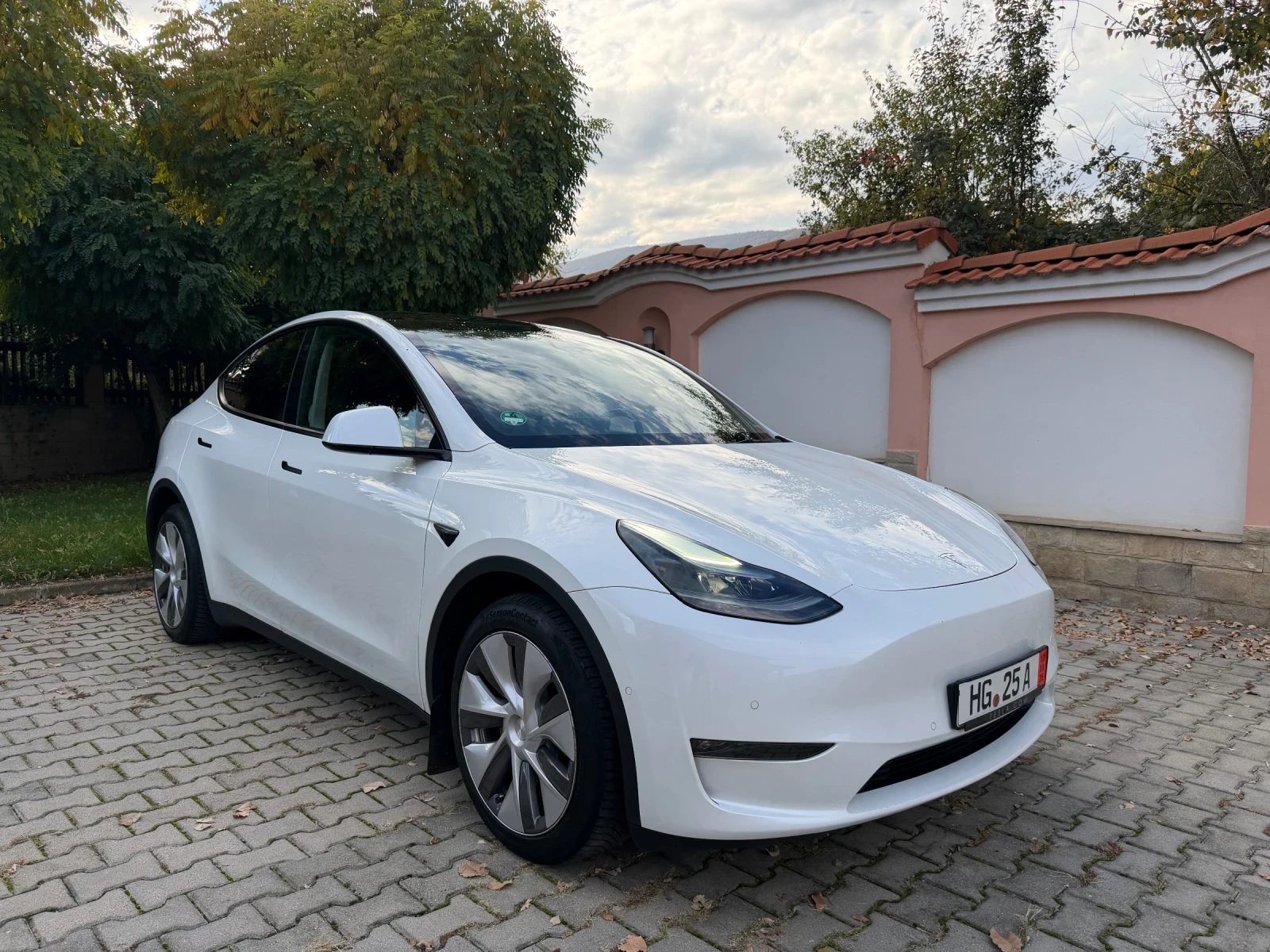 Tesla Model Y LongRange/514/DualMotor/109km// | Mobile.bg   3