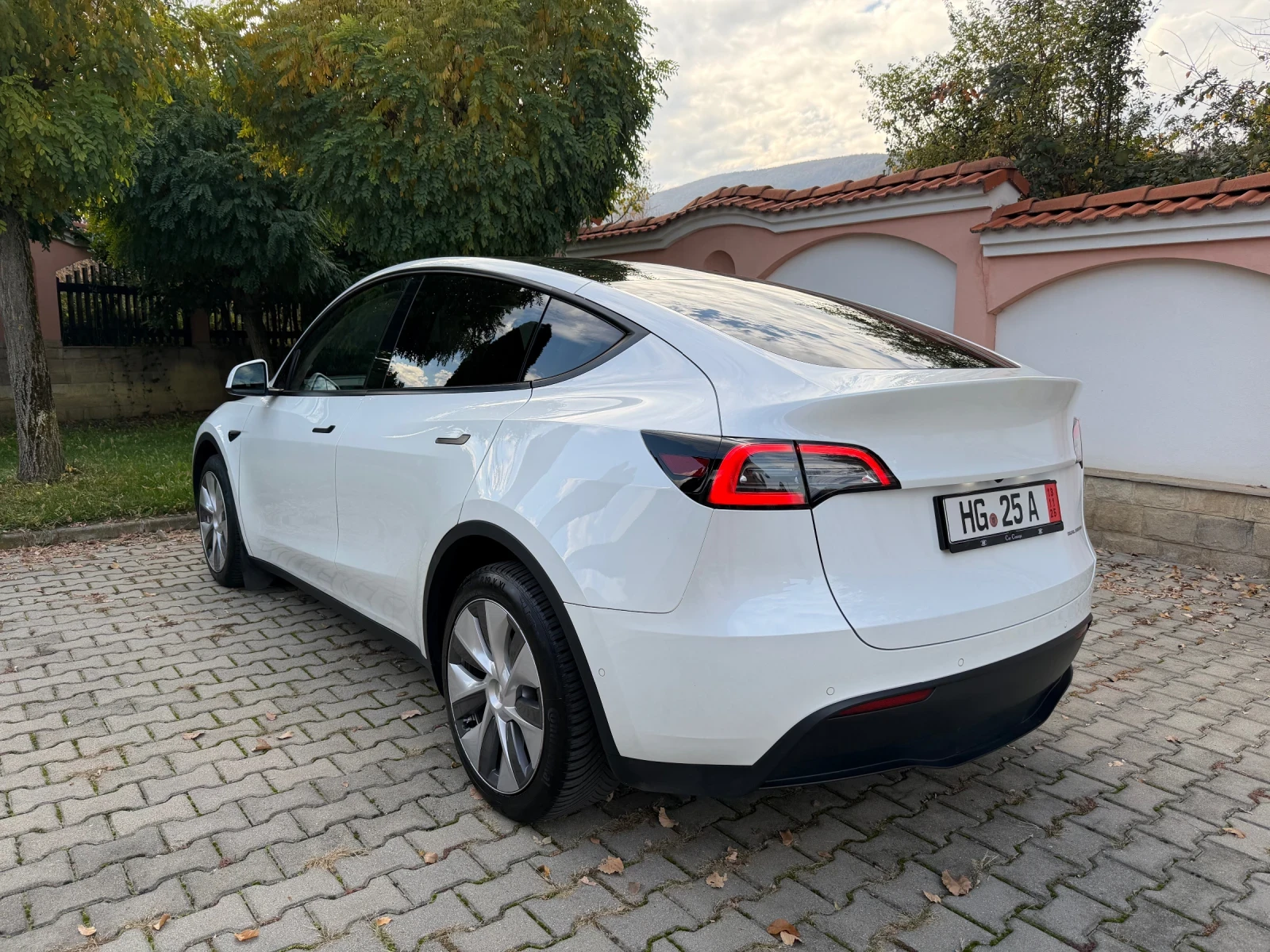 Tesla Model Y LongRange/514/DualMotor/109km// | Mobile.bg   5