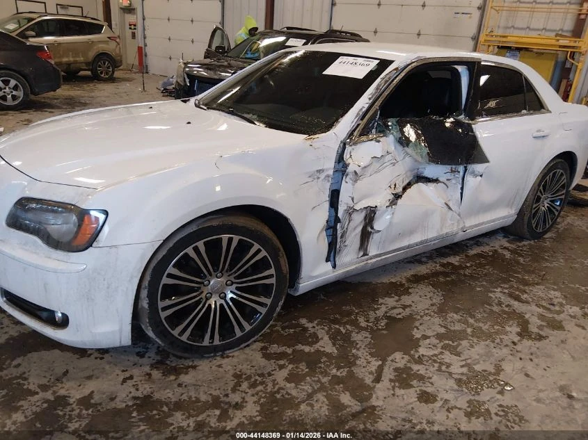 Chrysler 200 3.6L V-6 DOHC, VVT, 292HP Rear Wheel Drive - изображение 2