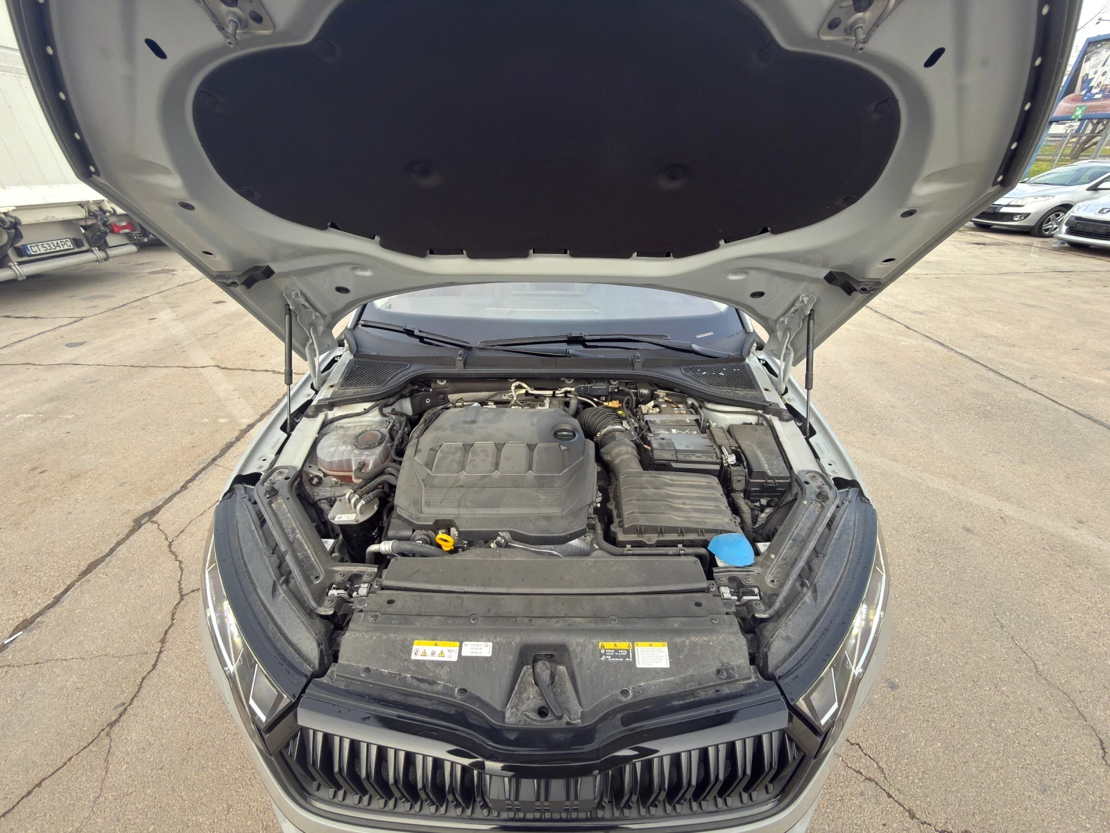 Skoda Octavia 2.0 TDI 150 EDITION, снимка 12 - Автомобили и джипове - 54154537