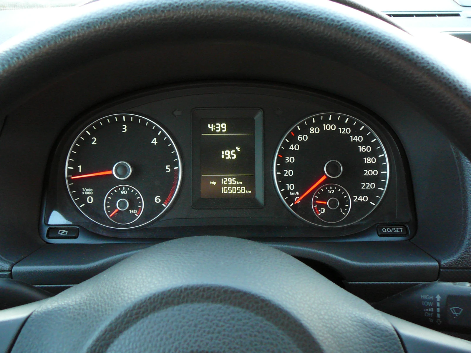 VW Caddy 1.6 tdi MAXI, снимка 10 - Автомобили и джипове - 54240194