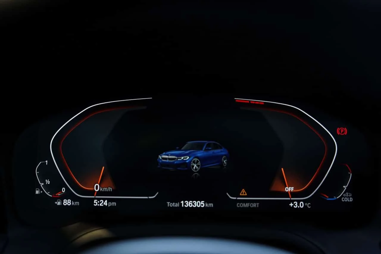 BMW 330 I ����� M-�����| PANORAMA| LANE ASSIST| CARFAX|  | Mobile.bg � ����������� 11