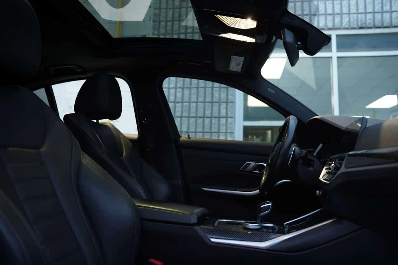 BMW 330 I ����� M-�����| PANORAMA| LANE ASSIST| CARFAX|  | Mobile.bg � ����������� 16