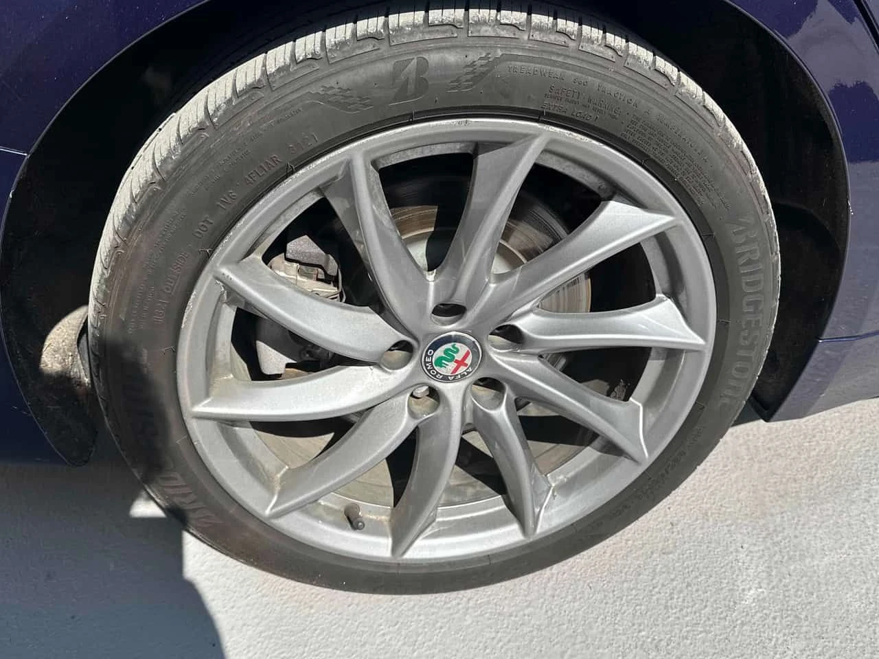 Alfa Romeo Giulia * 4dr Sdn RWD * 2 КЛЮЧА* ПОДГРЕВ* KEYLESS* PANO* , снимка 7 - Автомобили и джипове - 54318672