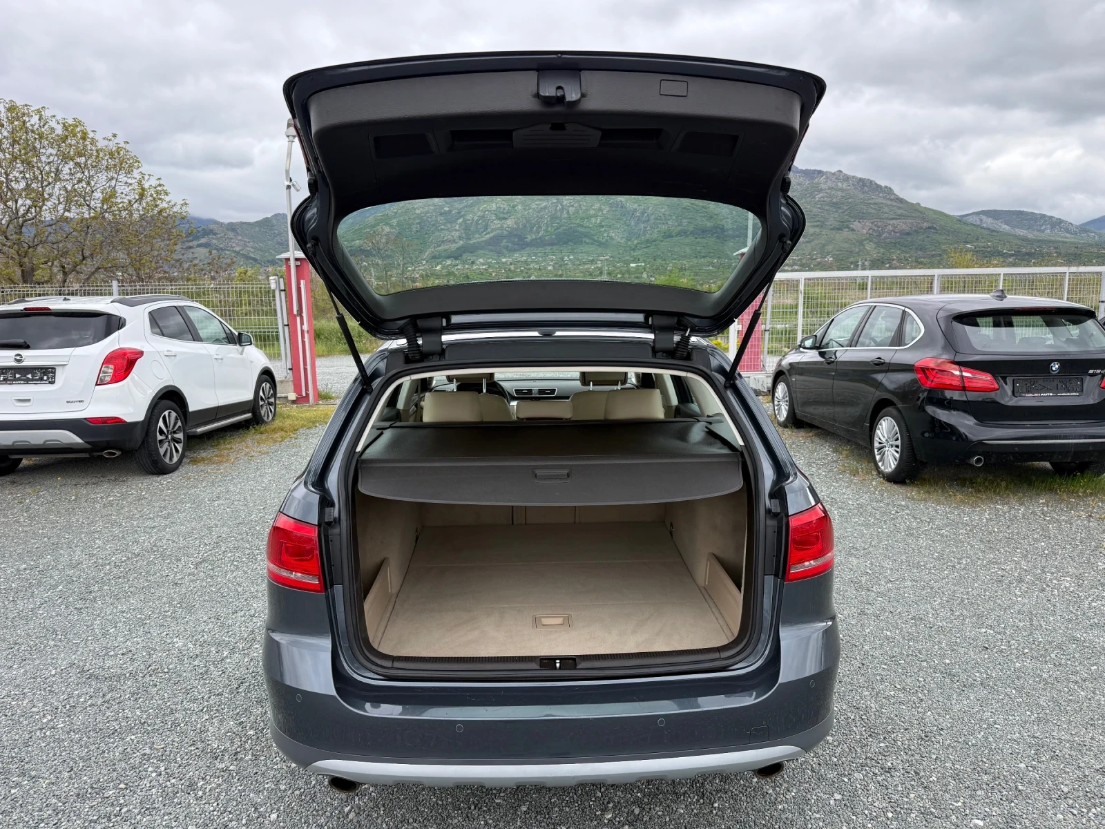 VW Alltrack (KATO НОВА)^(4x4), снимка 13 - Автомобили и джипове - 54366051